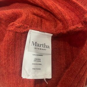 Martha Stewart Vibrant infinity Cashmere scarf